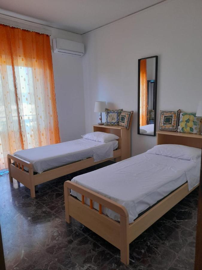A Casa Di Alex Appartement Catánia Buitenkant foto