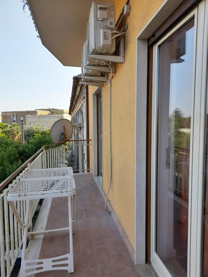A Casa Di Alex Appartement Catánia Buitenkant foto